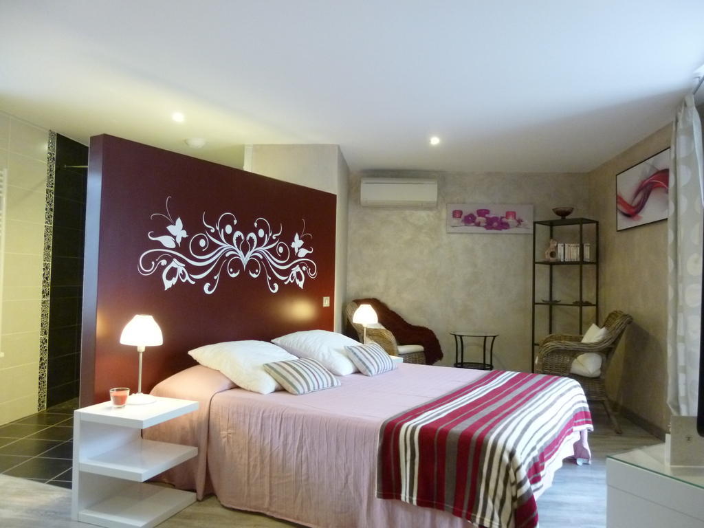 Au Mas De Gamet Bed & Breakfast Theminettes ห้อง รูปภาพ